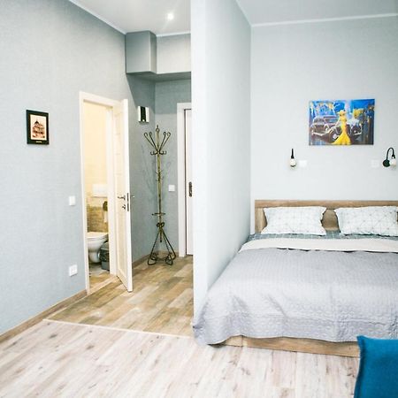 Apartamento Luxury Flat In Downtown Leópolis Exterior foto